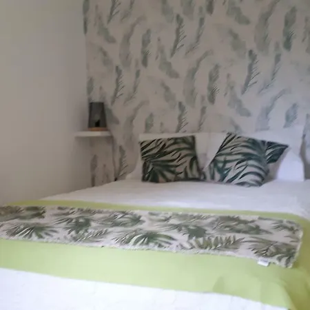 Tmb Station House Apartament