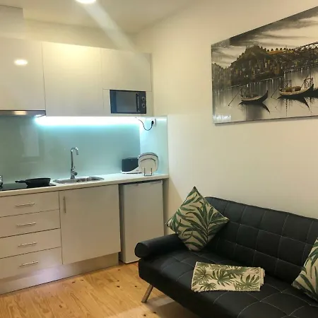 Apartament Tmb Station House *