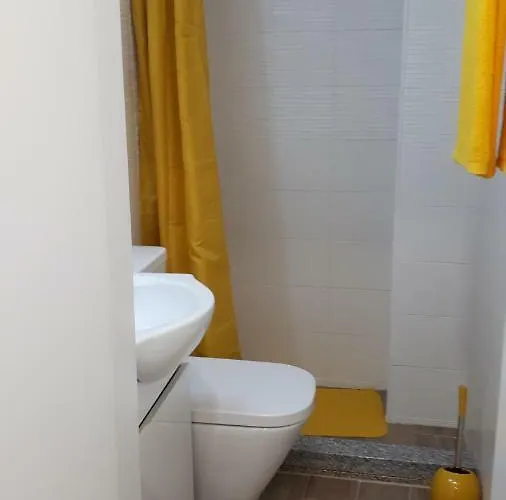 Апартаменты Tmb Station House