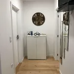 Tmb Station House アパート ポルト